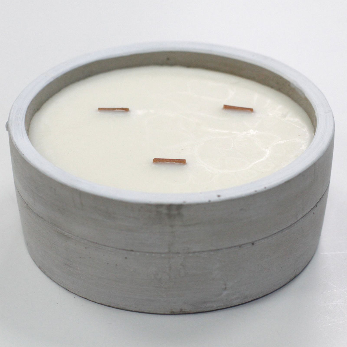 Patchouli & Dark Amber Wooden Wick Candle