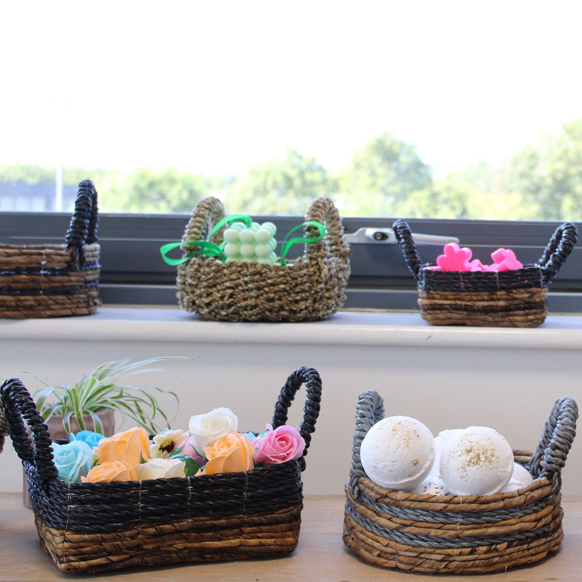 Natural Seagrass Baskets, Set of 2